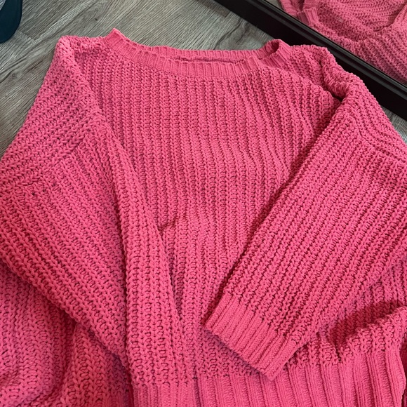 American Eagle Sweater - Picture 6 of 6